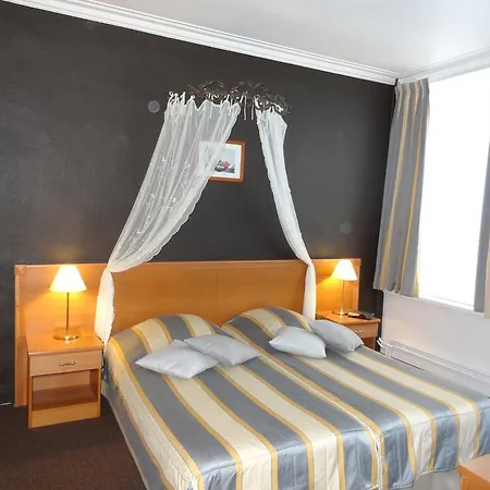 Bed & Breakfast An Officers House 3*